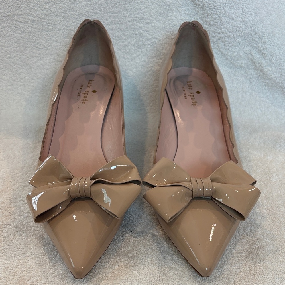 Kate Spade Tan Patent Bow Flats - Picture 4 of 6